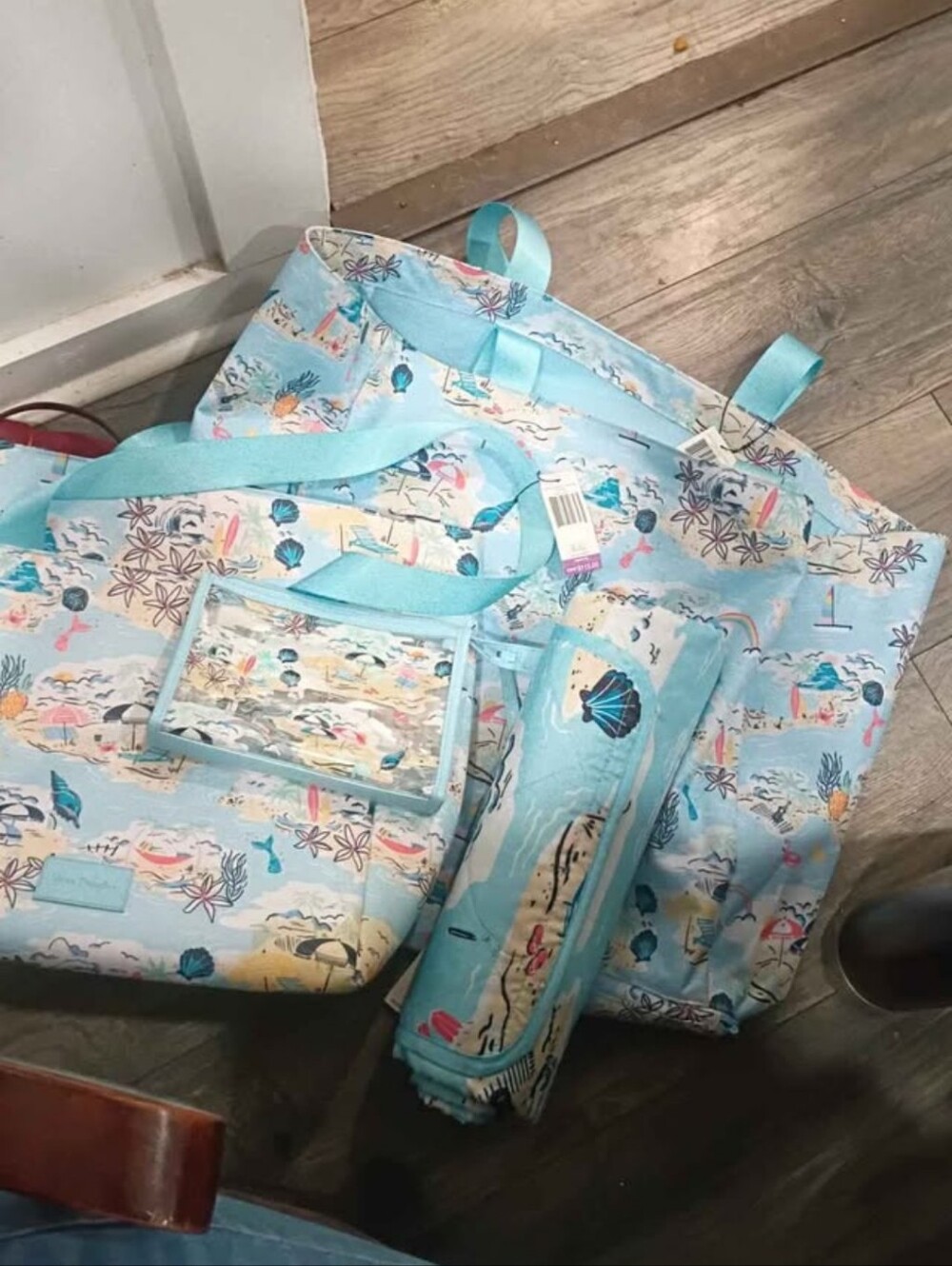 Vera Bradley Light Blue Coastal Print Tote and Accessories